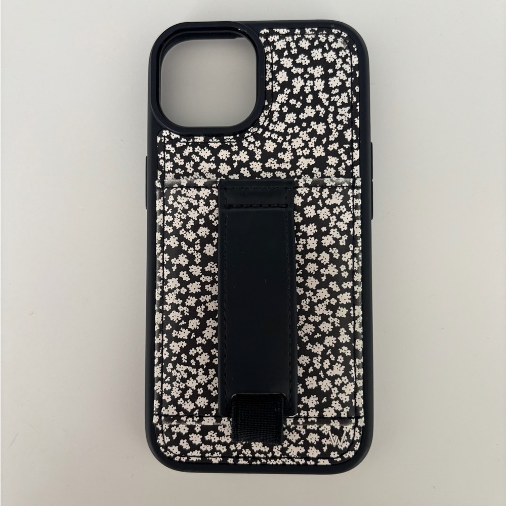 Walli iPhone 15 Case